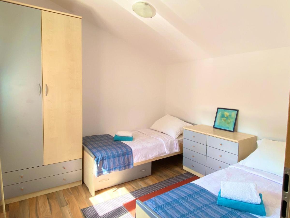 Apartments Mani Трогир Экстерьер фото