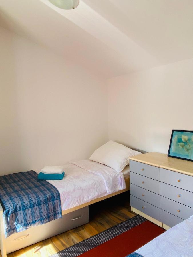Apartments Mani Трогир Экстерьер фото