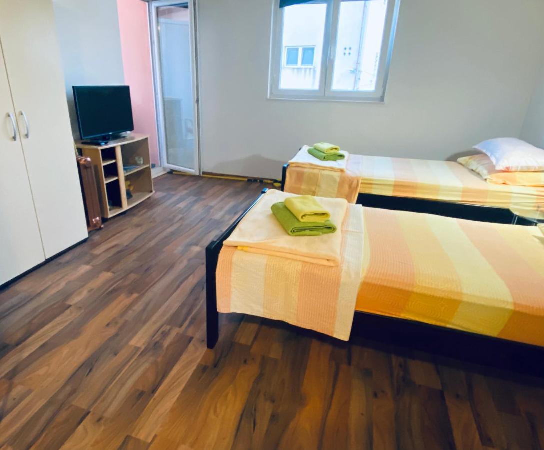 Apartments Mani Трогир Экстерьер фото