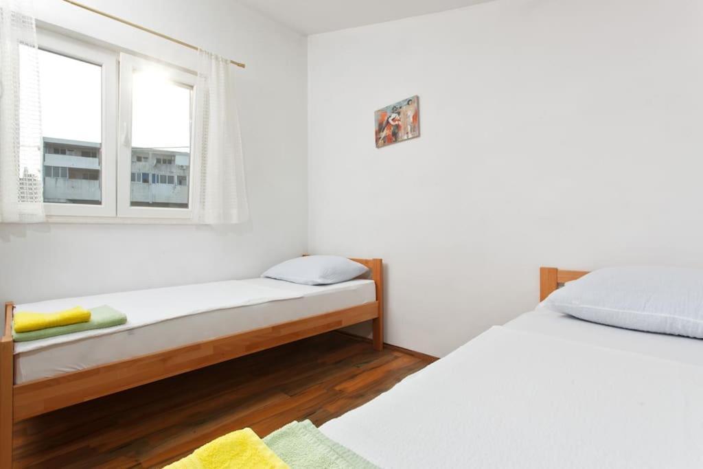 Apartments Mani Трогир Экстерьер фото